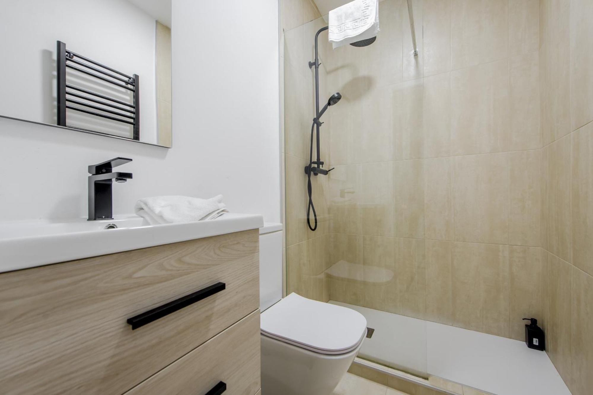 Premium Apt Para 9Pax En Calle Olmo - Centro De Madrid E1 Luaran gambar